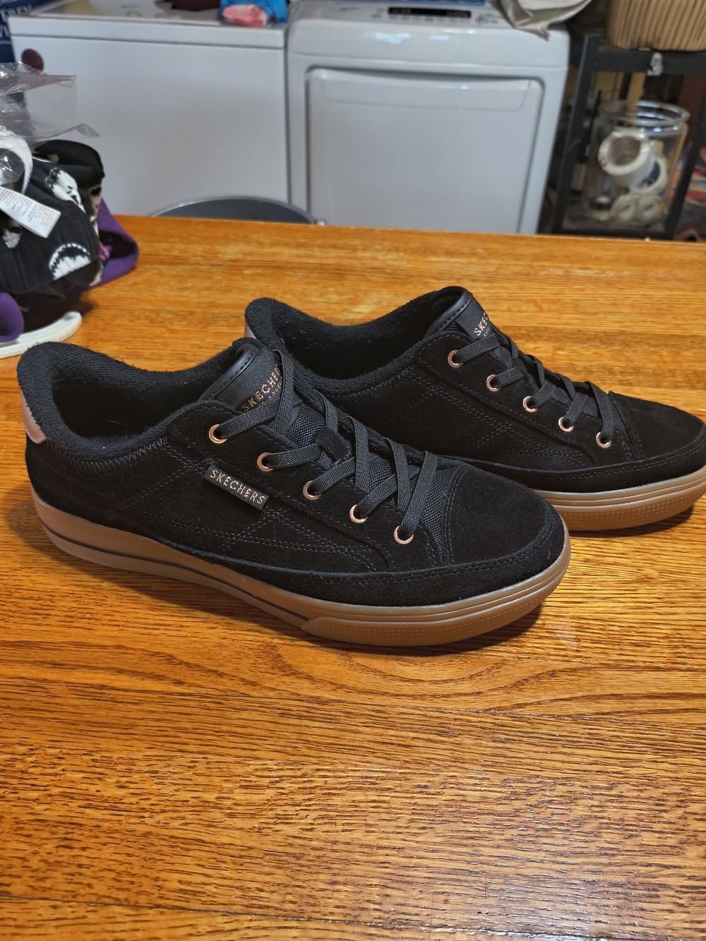 Women's Black Sketchers Size 8.5 Barely Worn